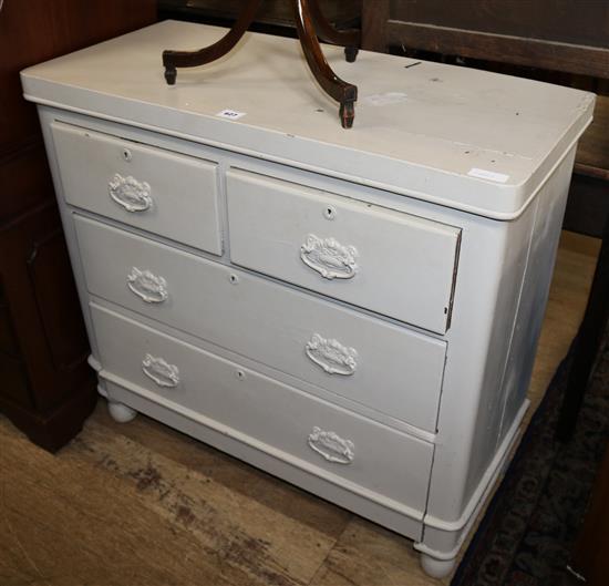 Painted pine chest of drawers(-)